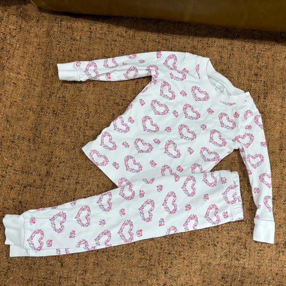 NWOT Kissy Kissy Pink&White Floral Heart Pajama 2T